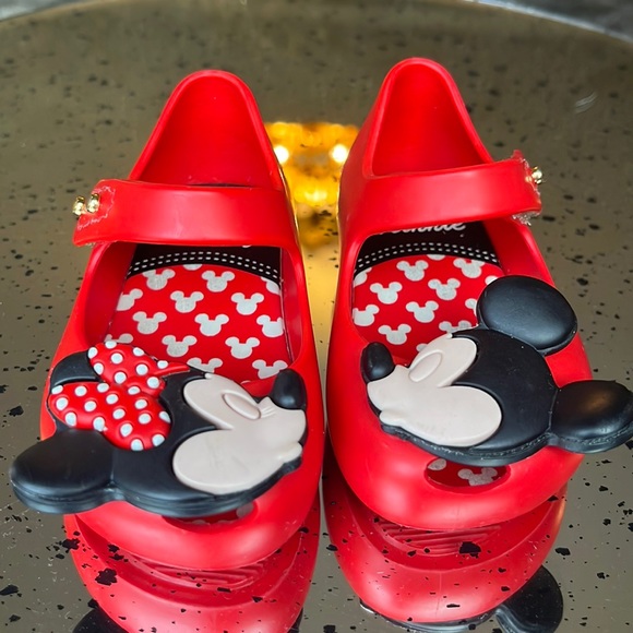 Mini Melissa Other - Mini Melissa Mickey Minnie Kissing Shoes